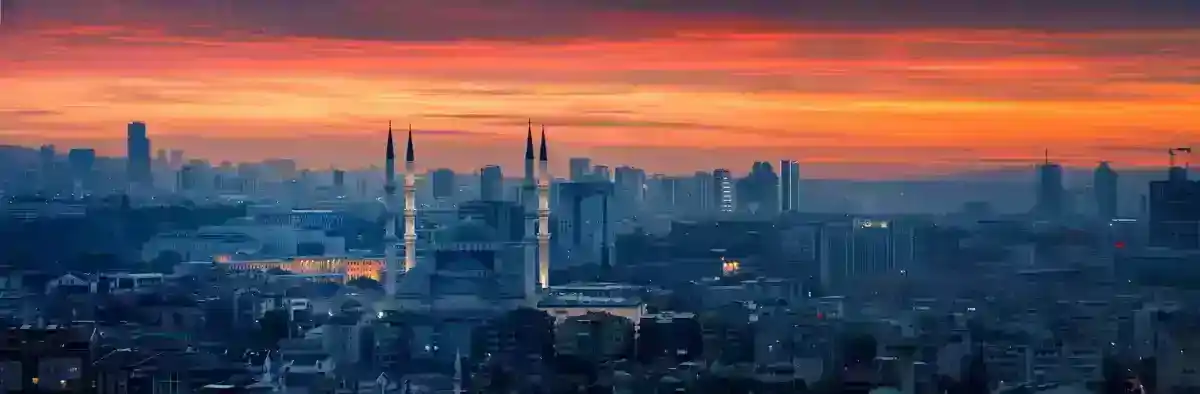 2025'te Türkiye'de Yapılabilecek En İyi 10 Aktivite (Şehir ve Doğa)
