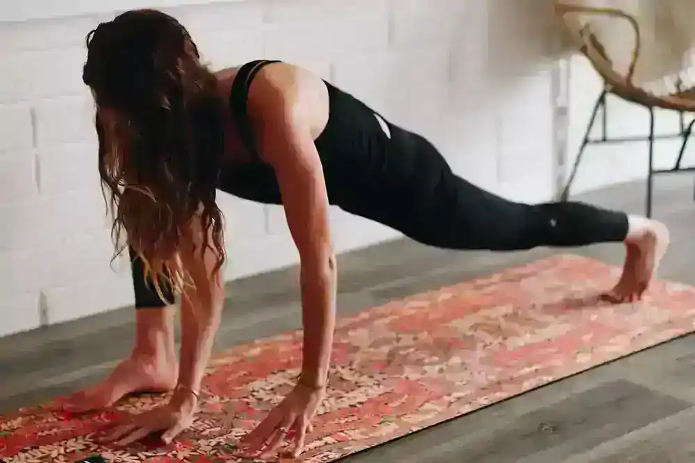 Evde Spor: Fitness Rutininizi Oluşturmanın Püf Noktaları