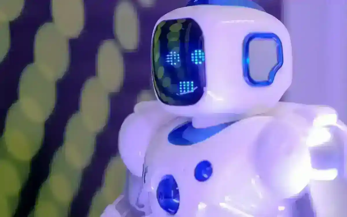 Robotik Teknolojilerin Gündelik Hayata Girişi - Geleceğin Kapılarını Aralayan Devrim