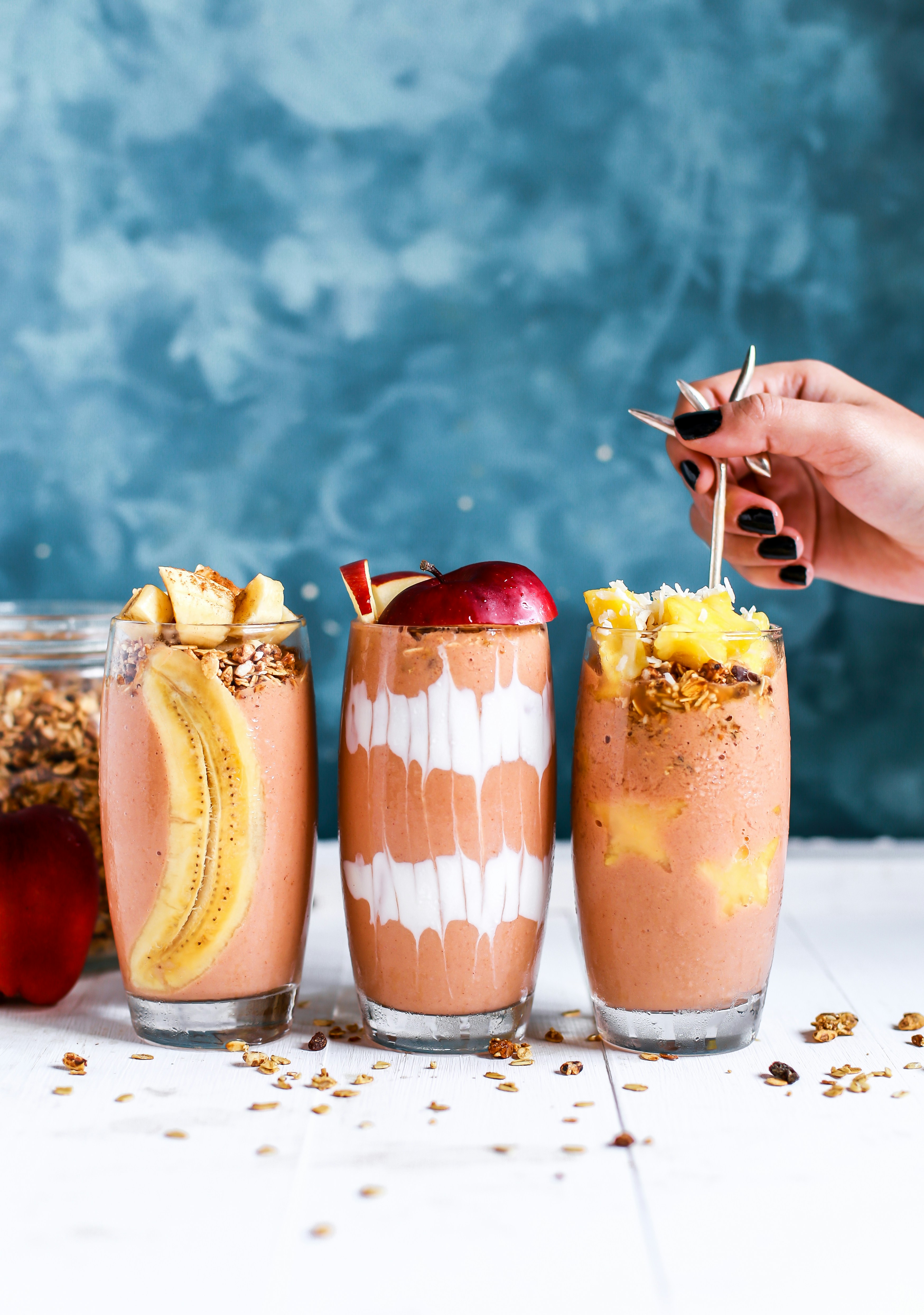 Şubat Ayı İçin Sağlıklı Smoothie Tarifleri: Vitamin Deposu İçecekler
